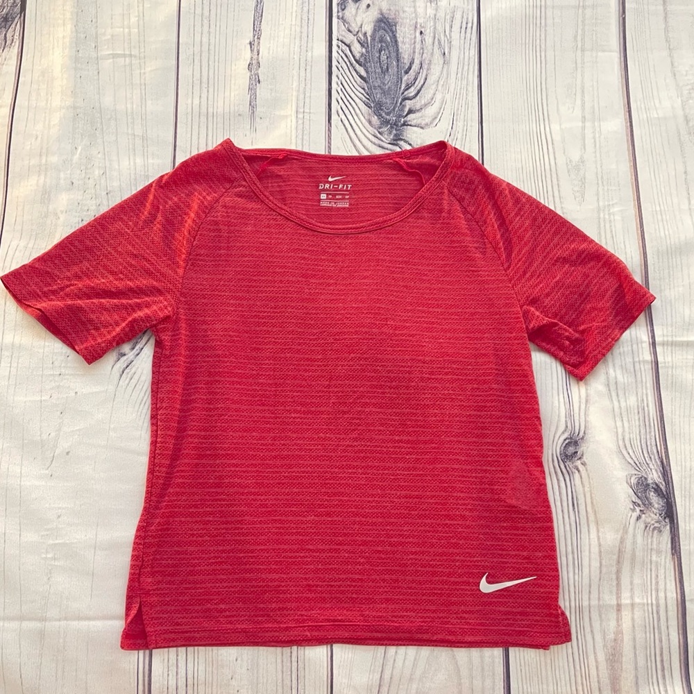 Women’s Nike Dri-Fit Tee | Workout T-Shirt